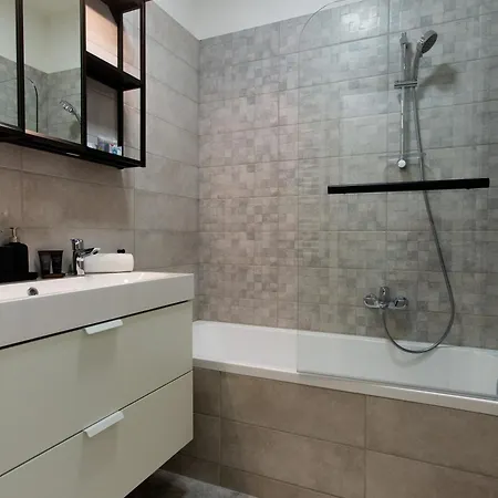 Apartament Waterfront Free Private Parking